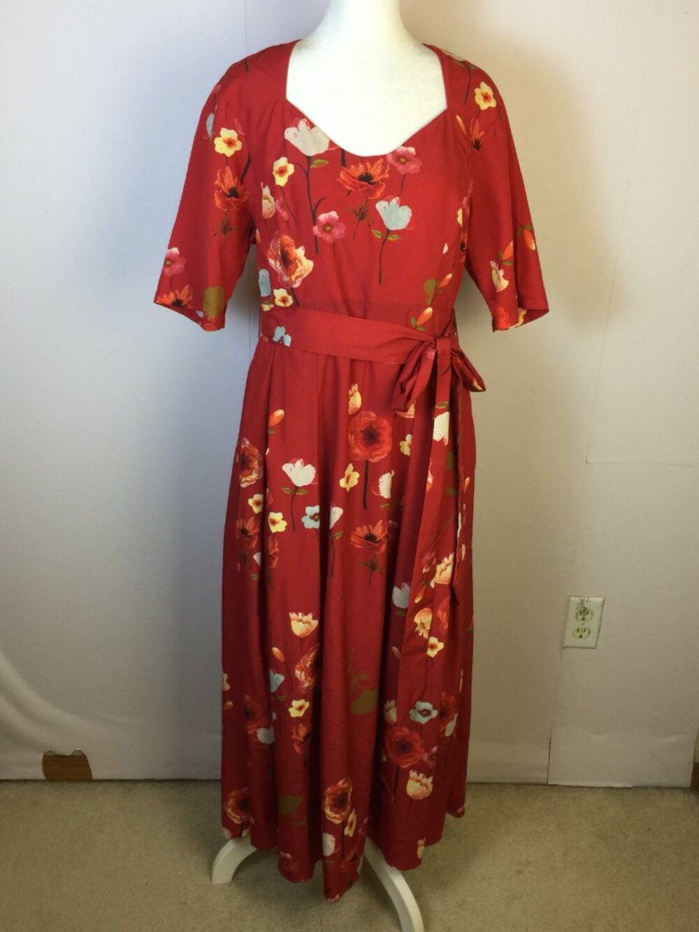 Eshakti Custom Maxi Dress Sz L Womans Red Floral Print Belted Cottagecore Lined
